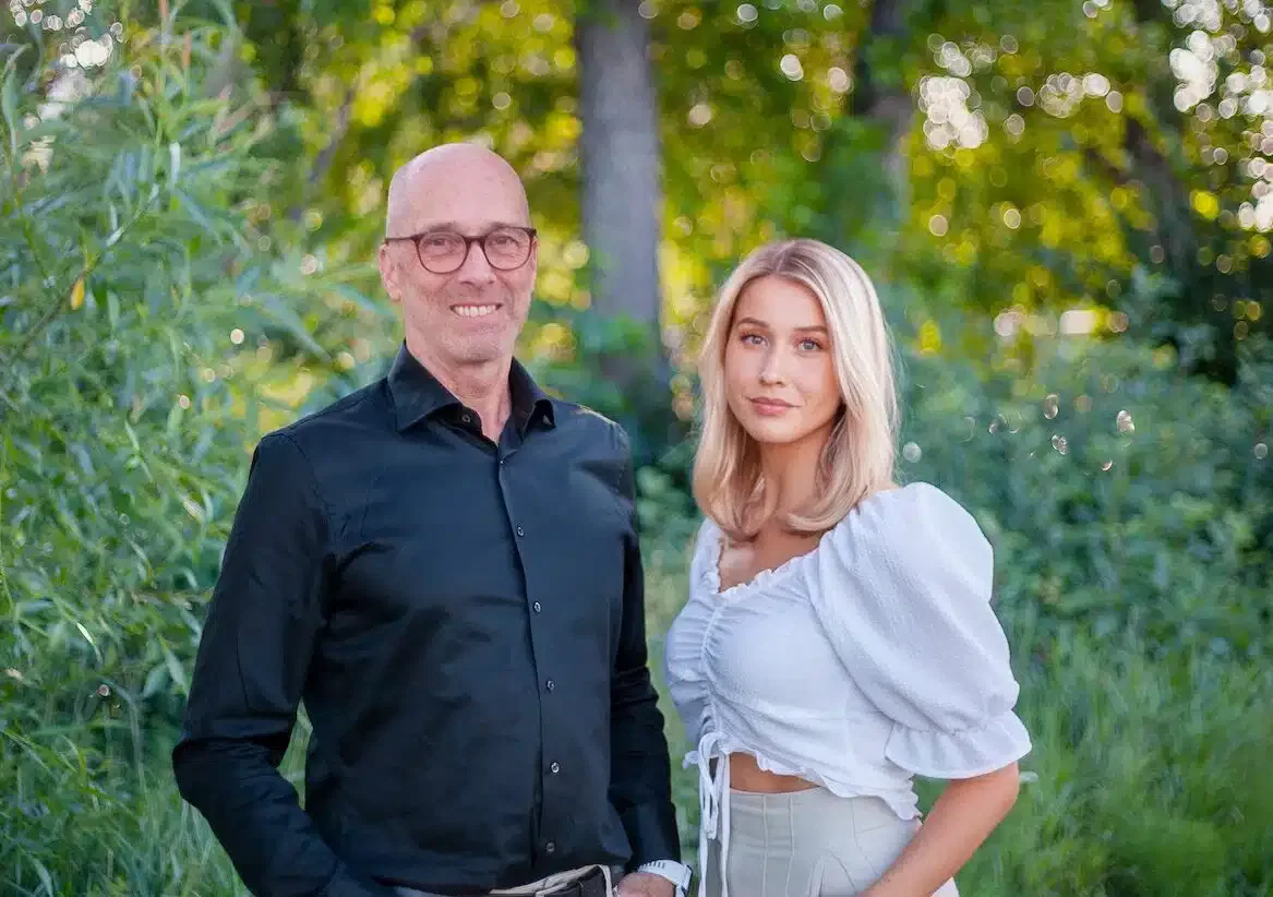 Två experter på bokföring eskilstuna